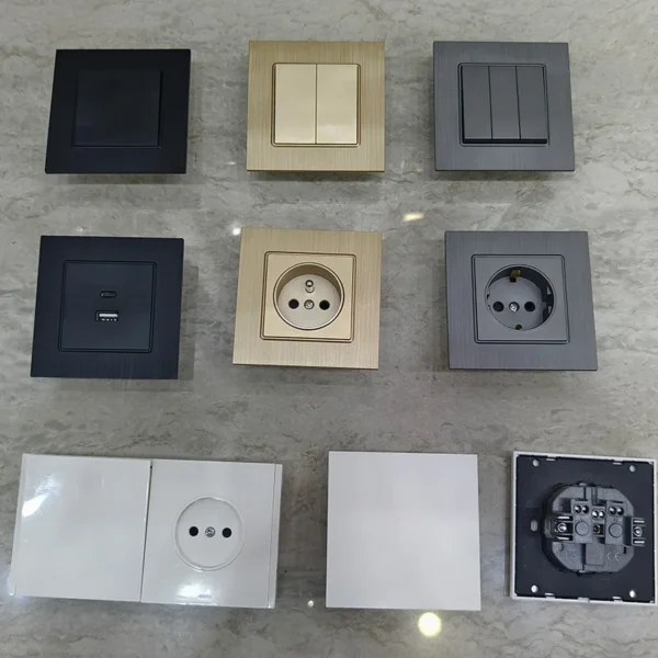 Newest Electrical Item Eu Standard French German Socket with Factory Directly Price Wall Light Switch for Home Hotel