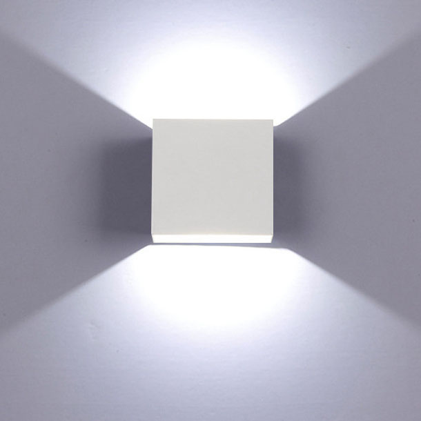 Stock Available Modern Decoration Wall Mounted Porch Corridor Sconce Lights up and Down Led Waterproof Ip65 Outdoor Wall Lamp