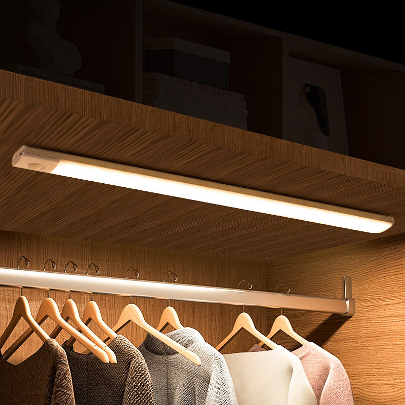 Spot Goods Indoor USB Rechargeable Magnetic Wall Motion Sensor Night Lamp Warodrobe Light Under Led Cabinet Lights